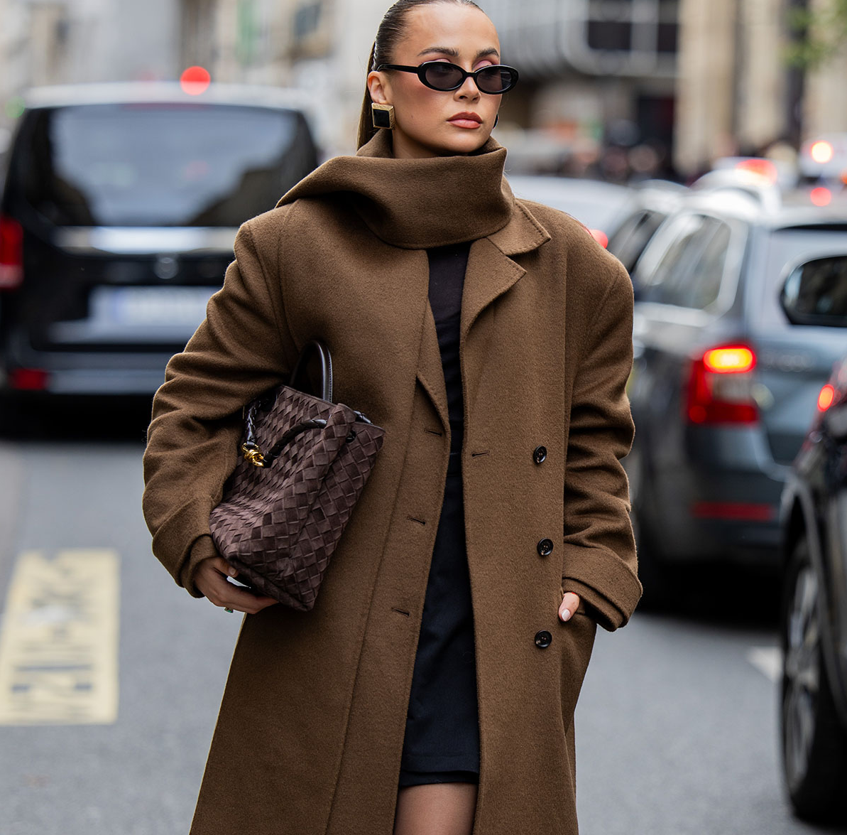 29ee9edf 7db8 4061 b3cf cafd737f9718